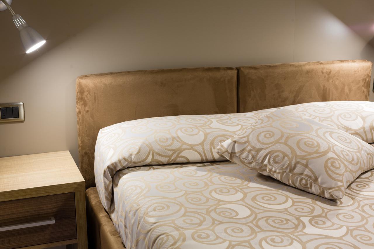 וירג'יו Burlamacco Suites מראה חיצוני תמונה